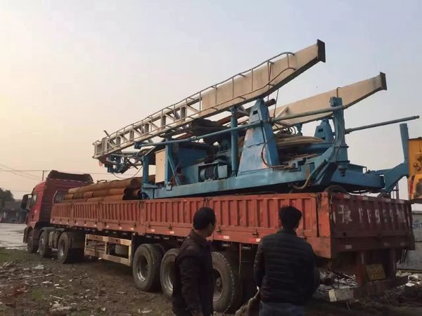 9 履帶式正循環(huán)鉆機(jī).jpg