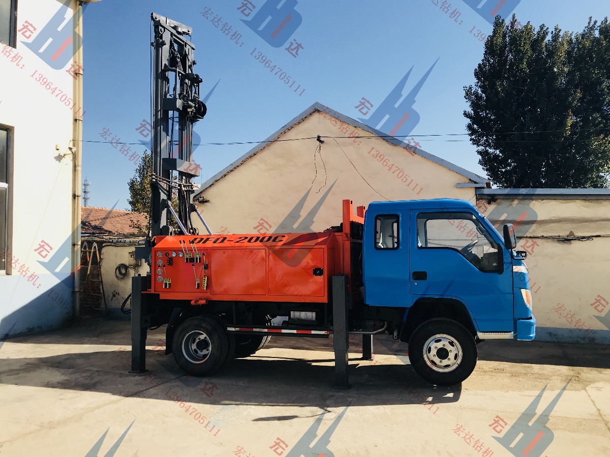 Z-WC400A全液壓車載氣動鉆機(jī) (16).JPG