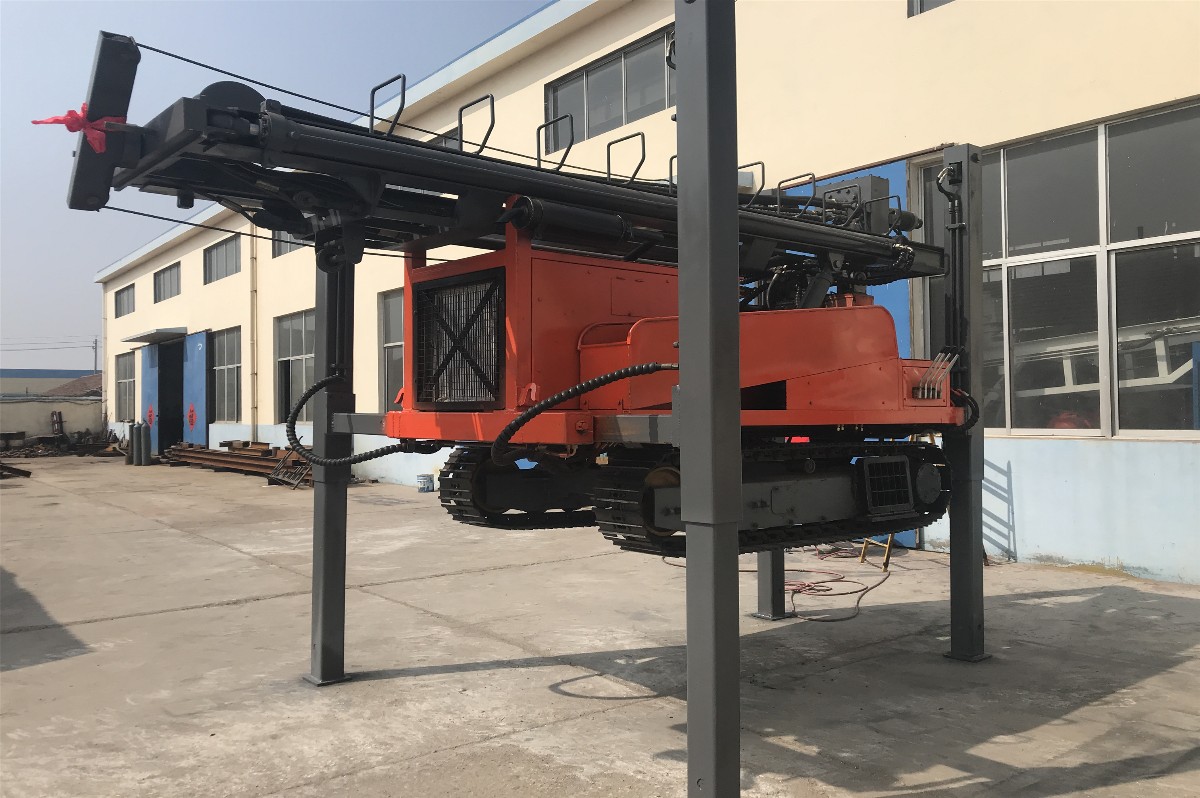 Z-WC400A全液壓履帶氣動鉆機 (72).JPG