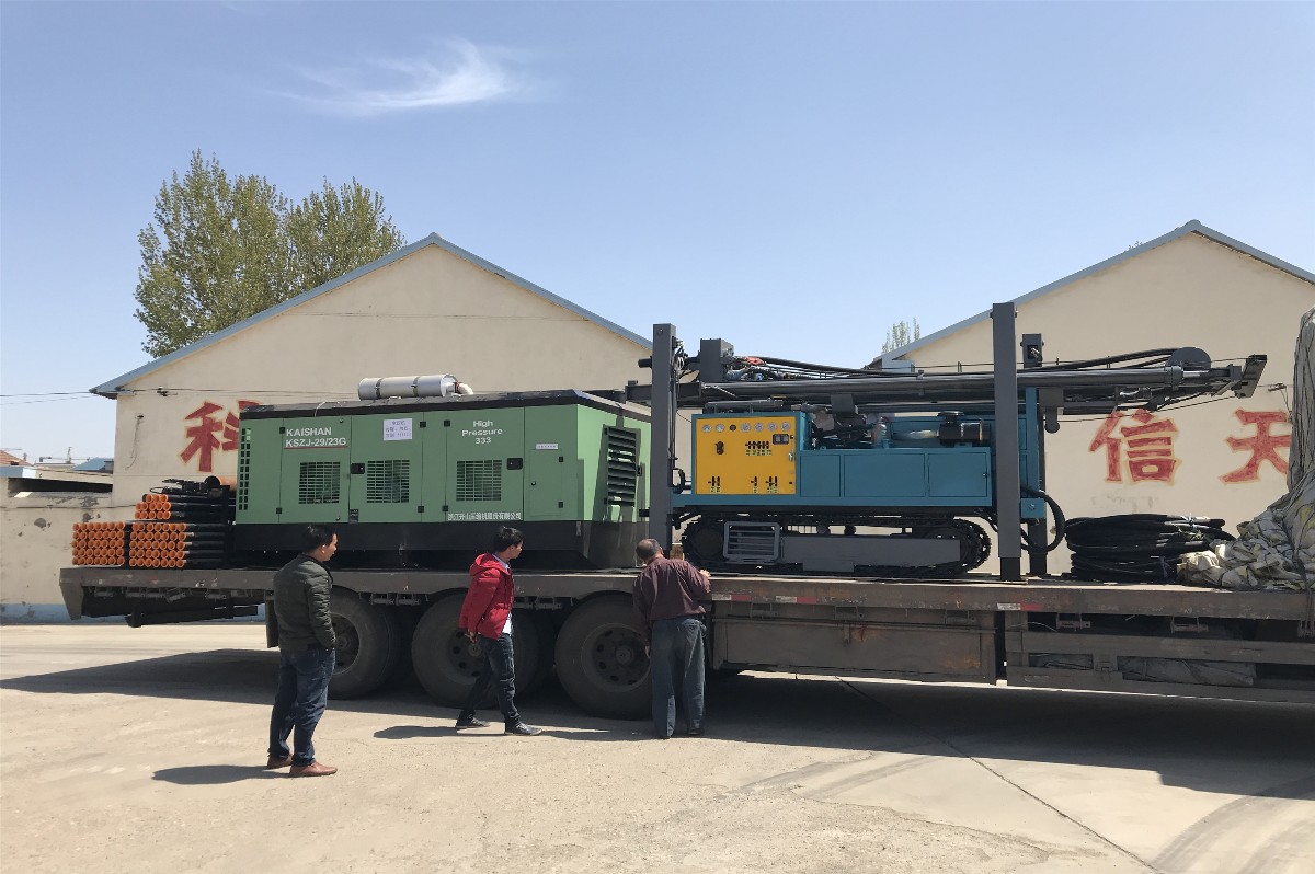 Z-WC400A全液壓履帶氣動鉆機 (56).JPG