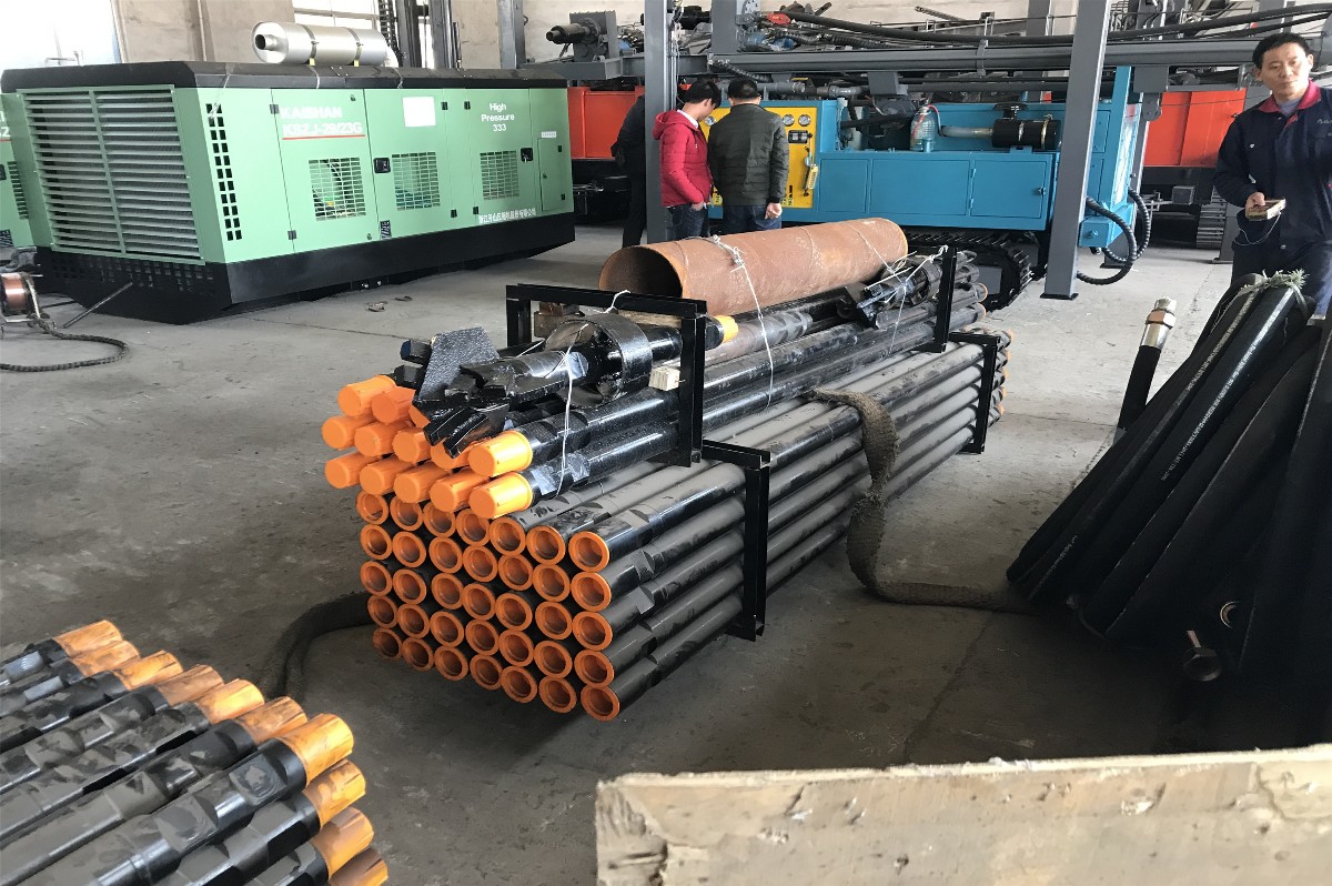 Z-WC400A全液壓履帶氣動鉆機 (85).JPG