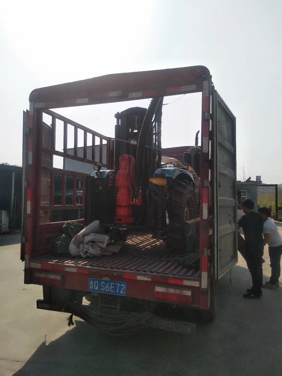 Z-WC150拖拉機式全液壓氣動鉆機 (15).JPG