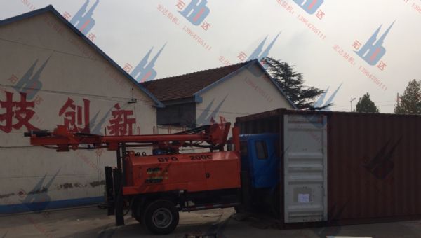 Z-WC400A全液壓車載氣動鉆機(jī) (18).jpg